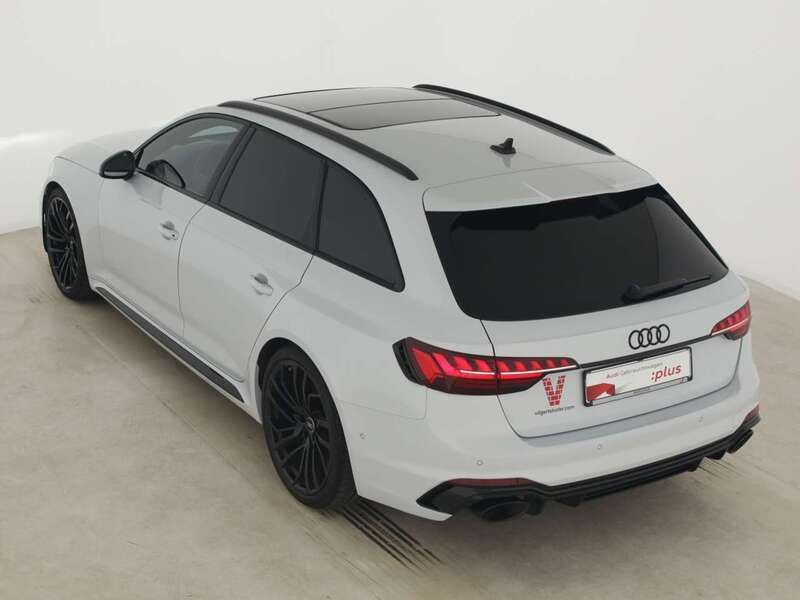 Gebraucht Audi RS4 Premium 450 PS (330 kW) 2022 Individuallackierungen audi exclusive suzukagrau Kombi