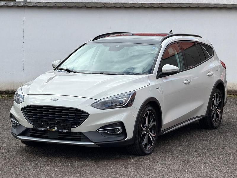 Second-hand Ford Focus Active 125 CP (91 kW) 2019 Alb Berlinǎ