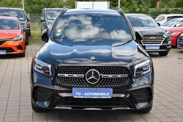 Gebraucht Mercedes GLB220 AMG 190 PS (139 kW) 2023 Schwarz SUV