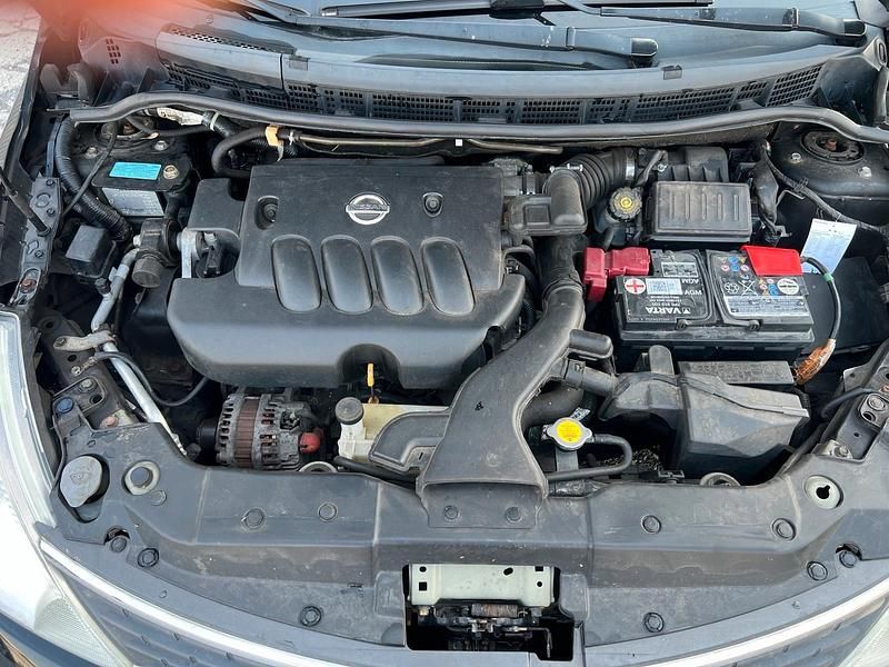 Schwarz Gebraucht 2008 Nissan Tiida Limousine | 2.550 € - Bild 1/4
