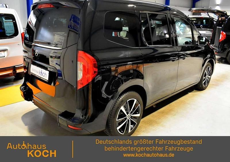 Gebraucht Mercedes 180 131 PS (96 kW) 2025 Loparitschwarz Limousine