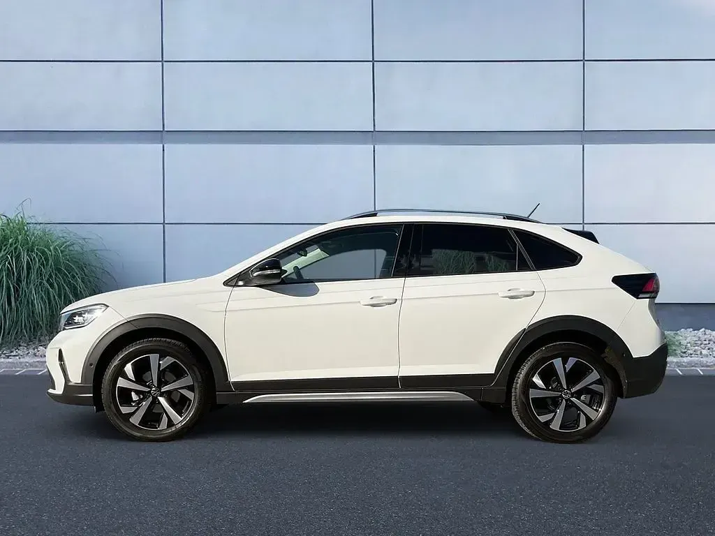 Gebraucht VW Taigo Style 150 PS (110 kW) 2024 Pure white schwarz SUV