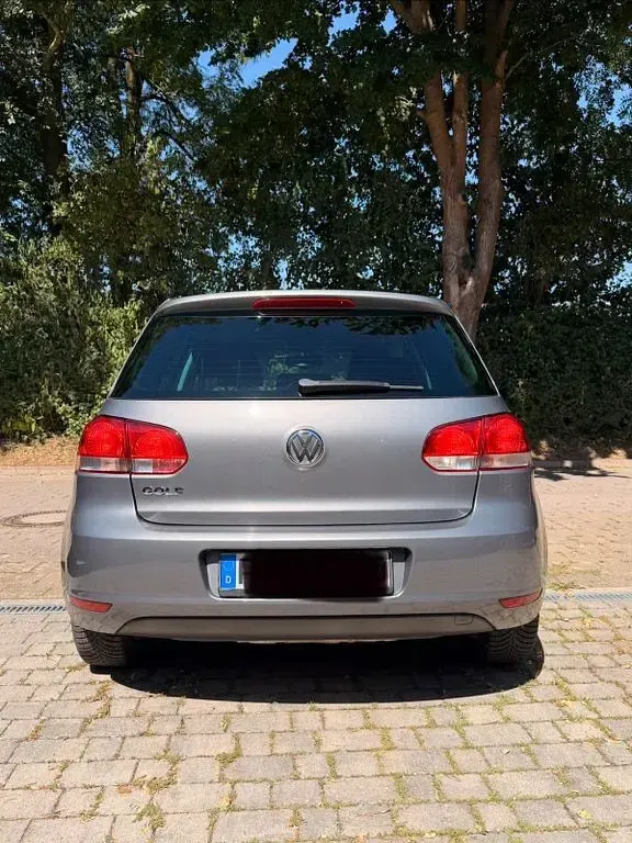 Gebraucht VW Golf VI Style 86 PS (63 kW) 2011 Grau Limousine