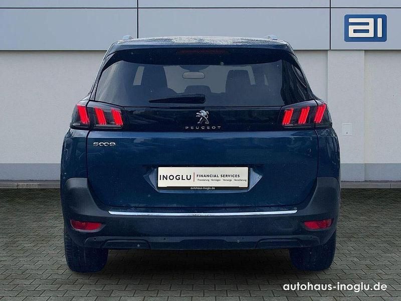 Gebraucht Peugeot 5008 Allure 131 PS (96 kW) 2024 Blau celebes SUV