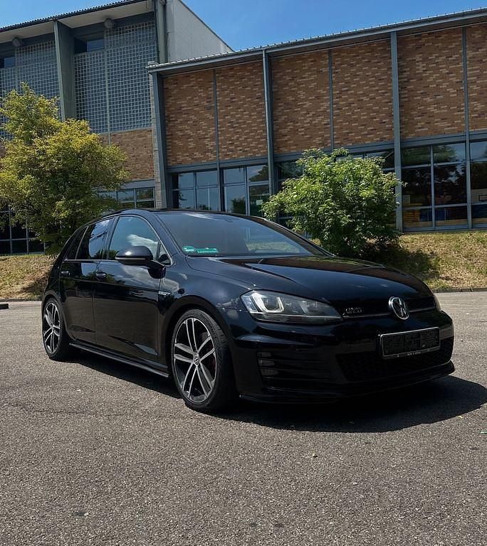 Schwarz Gebraucht 2014 VW Golf VII GTD Limousine | 11.400 € (Fairer Preis) - Bild 1/4