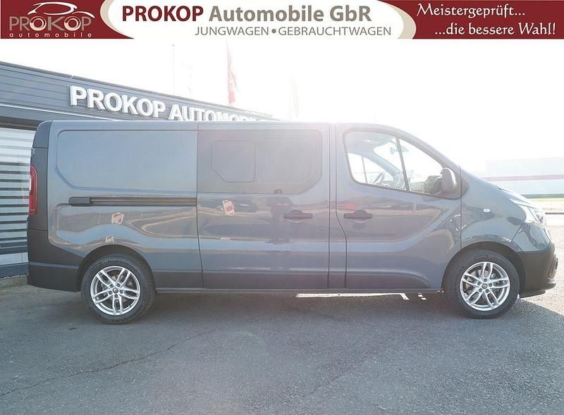 Gebraucht Renault Trafic Komfort 145 PS (106 kW) 2019 Grau Van / Kleinbus