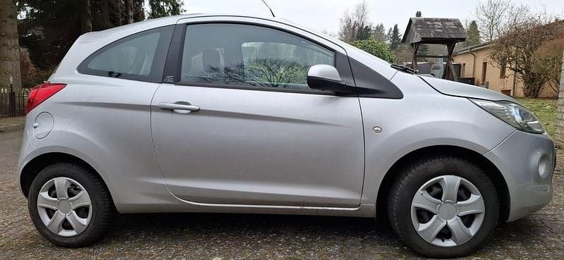 Gebraucht Ford Ka Ambiente 69 PS (50 kW) 2012 Silber Kleinwagen