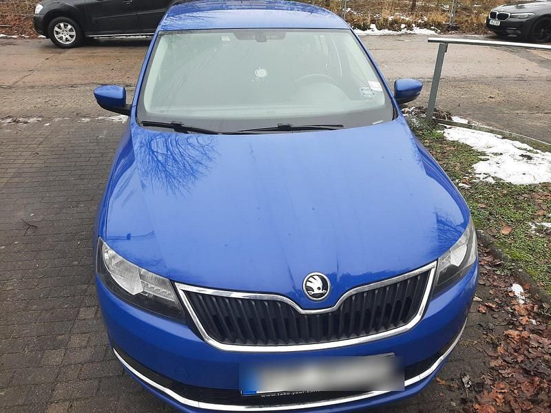 Blau Gebraucht 2018 Skoda Rapid Style Limousine | 9.300 € (Guter Preis) - Bild 1/4
