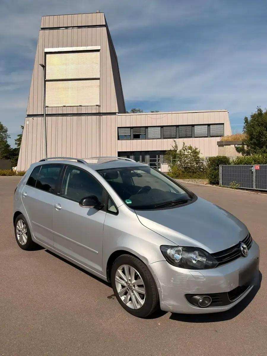 Gebraucht VW Golf 105 PS (77 kW) 2011 Silber SUV
