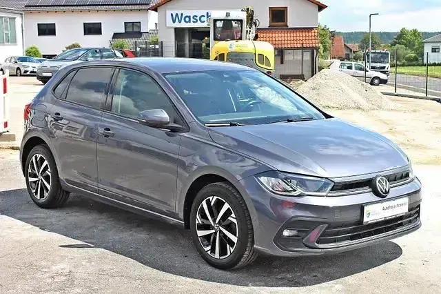 Gebraucht VW Polo Life 220 PS (161 kW) 2022 Grau Kleinwagen