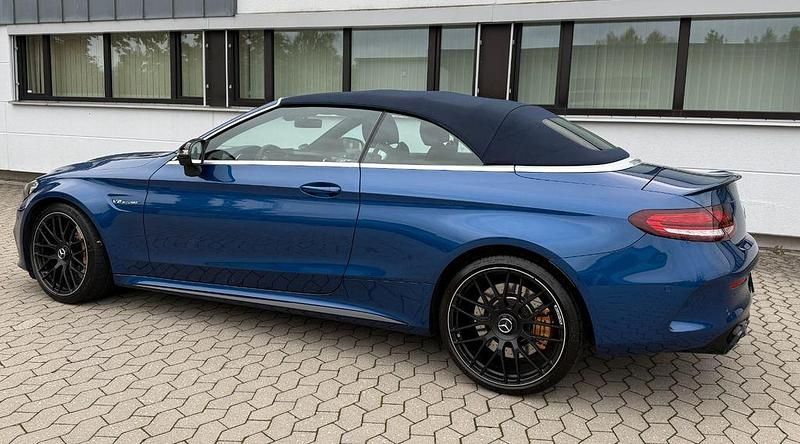 Blau Gebraucht 2022 Mercedes C63S AMG AMG Cabrio | 94.000 € - Bild 1/4