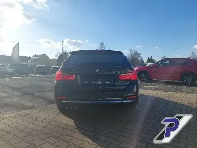 Gebraucht BMW 320 Luxury Line 190 PS (139 kW) 2015 Schwarz(metallic) Kombi