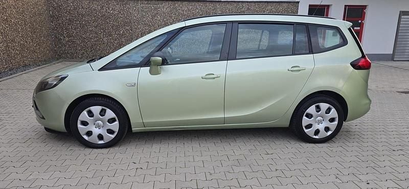 Gebraucht Opel Zafira Tourer 140 PS (102 kW) 2012 Andere farben Van / Kleinbus