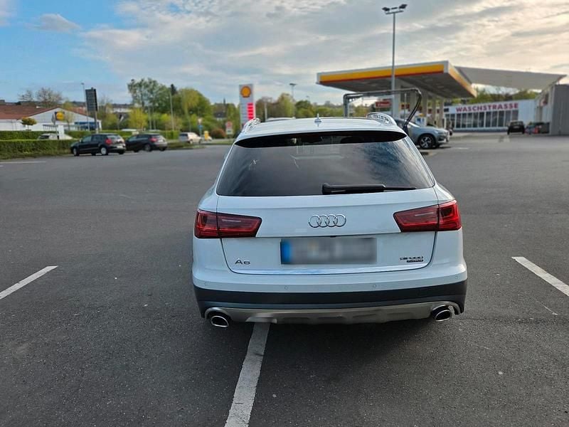 Używany Audi A6 Allroad 320 KM (235 kW) 2016 Biały Kombi