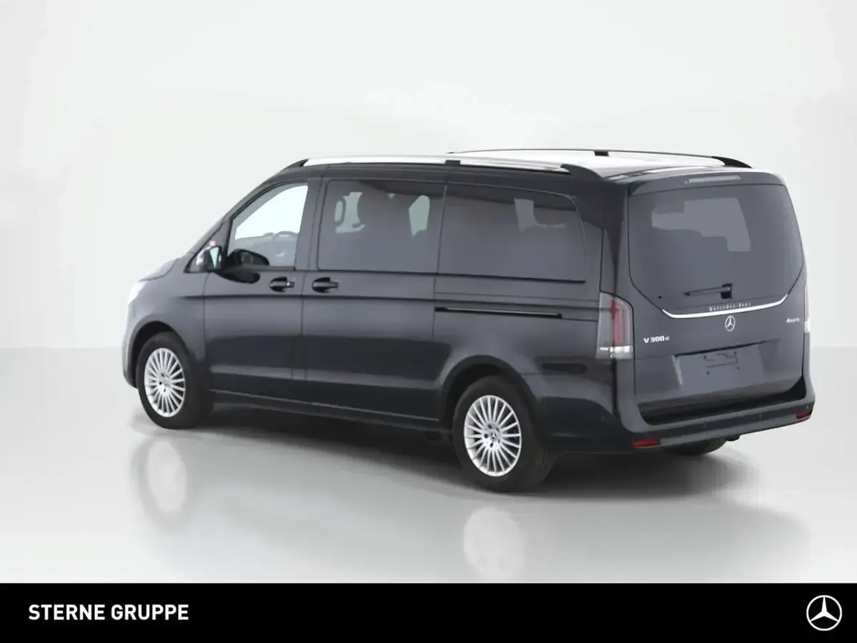 Gebraucht Mercedes V300 Style 237 PS (174 kW) 2025 Schwarz Van / Kleinbus