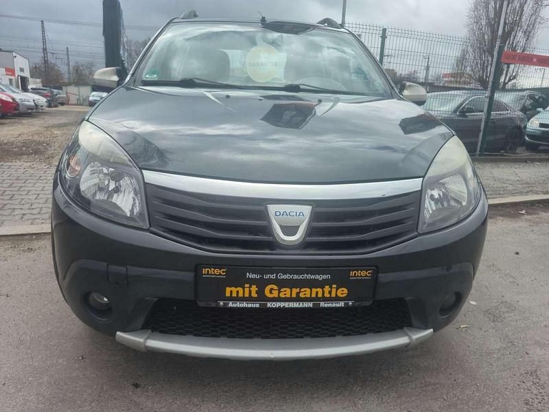 Gebraucht Dacia Sandero Stepway 87 PS (63 kW) 2009 Grau "comete" Limousine