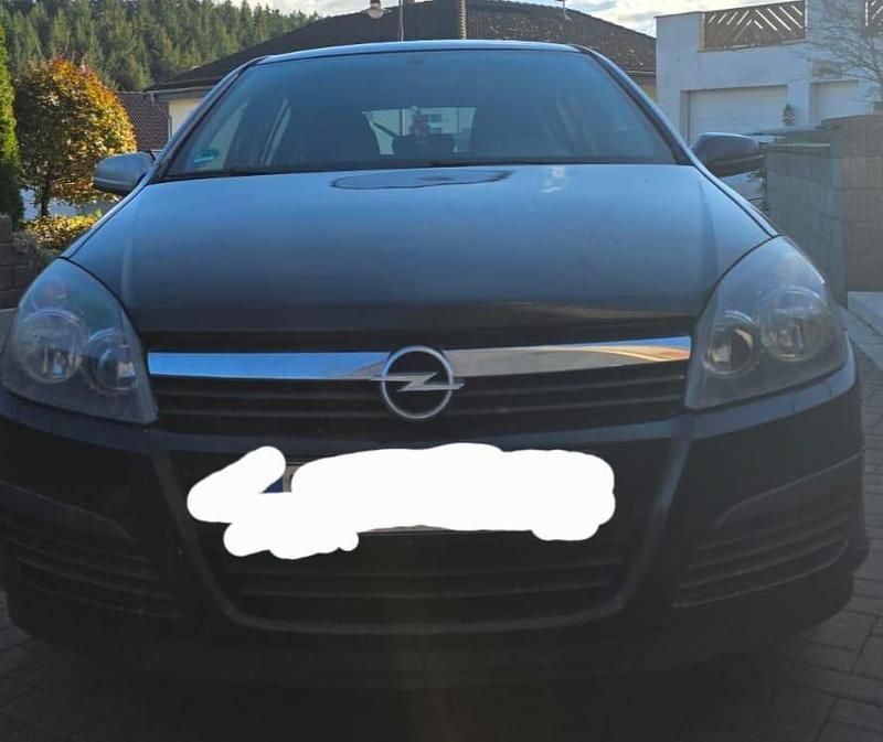 Gebraucht Opel Astra 105 PS (77 kW) 2006 Schwarz Kleinwagen