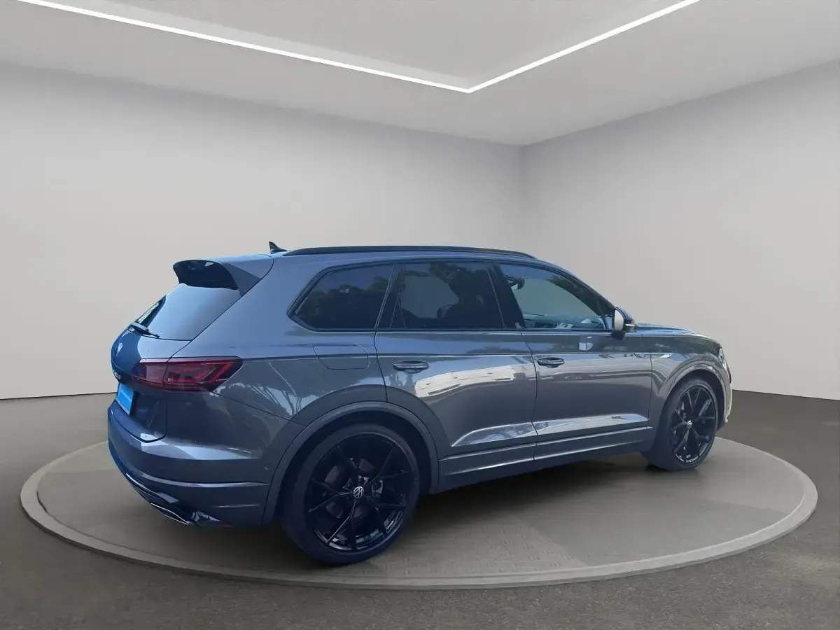 Gebraucht VW Touareg R-line 286 PS (210 kW) 2023 Siliziumgrau metallic SUV