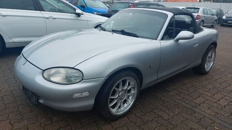 Rot Gebraucht 2001 Mazda MX5 Cabrio | 2.690 € (Guter Preis) - Bild 1/4