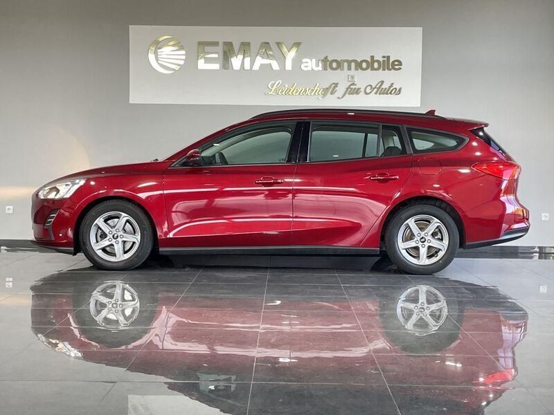 Rot Gebraucht 2019 Ford Focus Kombi | 15.498 € (Teuer) - Bild 1/3