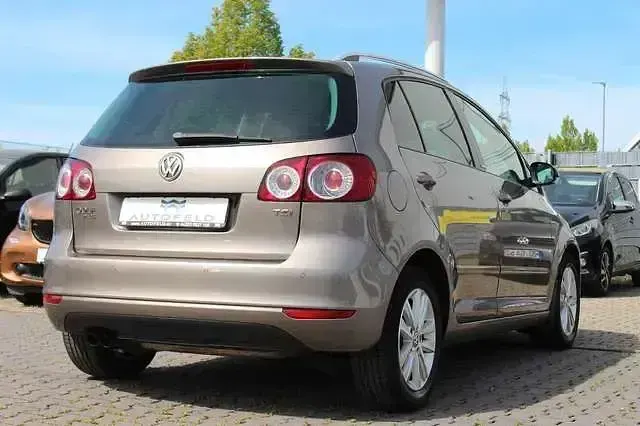 Gebraucht VW Golf Plus Cross Style 122 PS (89 kW) 2011 Braun Van / Kleinbus