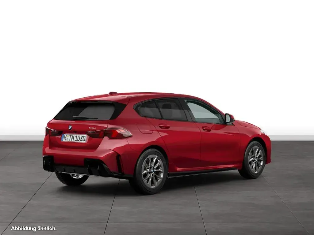Gebraucht BMW 120 Shadowline 150 PS (110 kW) 2025 Fire red metallic Kleinwagen