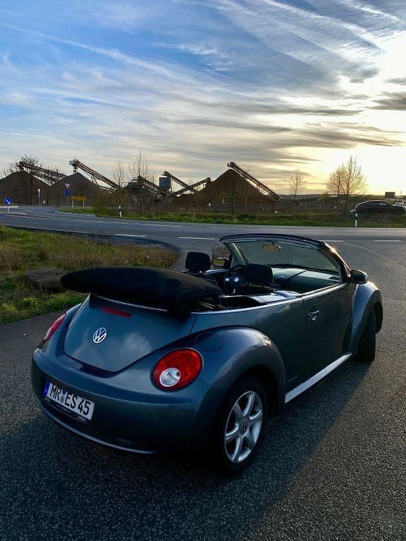 Gebraucht VW New Beetle 102 PS (75 kW) 2010 Grau Kleinwagen