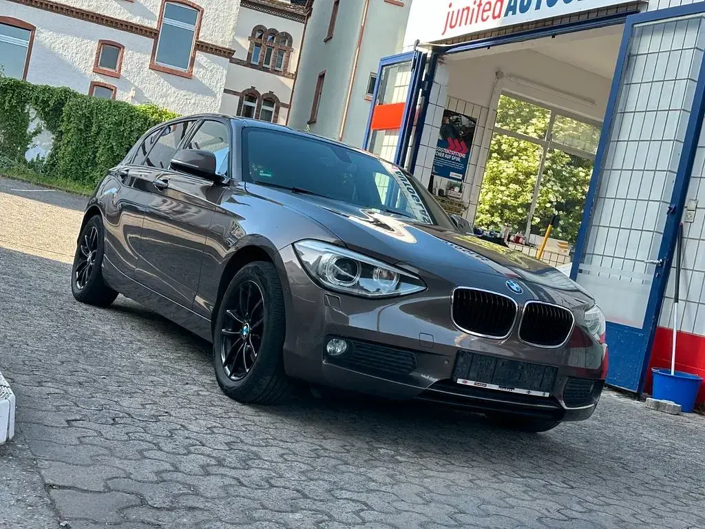Gebraucht BMW 118 143 PS (105 kW) 2014 Braun Kleinwagen
