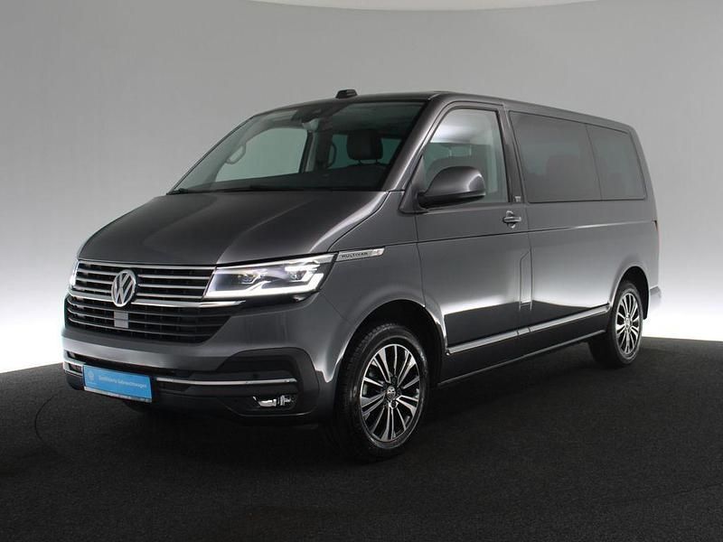 Gebraucht VW Multivan Generation Six 150 PS (110 kW) 2021 Grau / indiumgrau Van