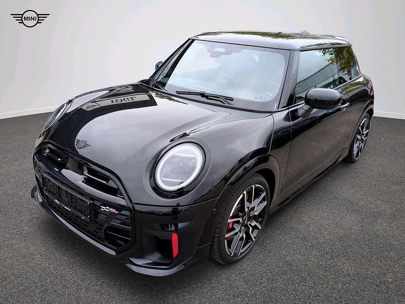 Schwarz Gebraucht 2024 Mini John Cooper Works Kleinwagen | 37.560 € (Fairer Preis) - Bild 1/4