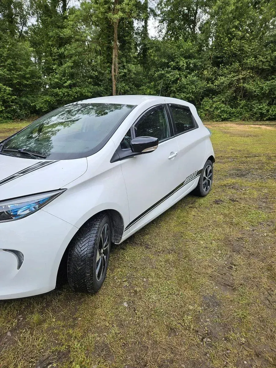 Gebraucht Renault Zoe Intens 64 kW (88 PS) 2017 Weiß Kleinwagen