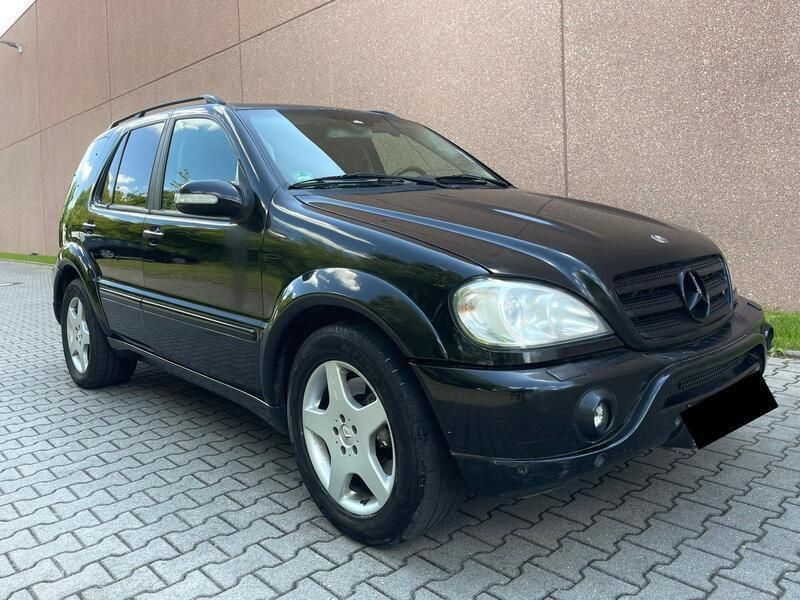 Schwarz Gebraucht 2003 Mercedes ML55 AMG AMG SUV | 4.250 € - Bild 1/4