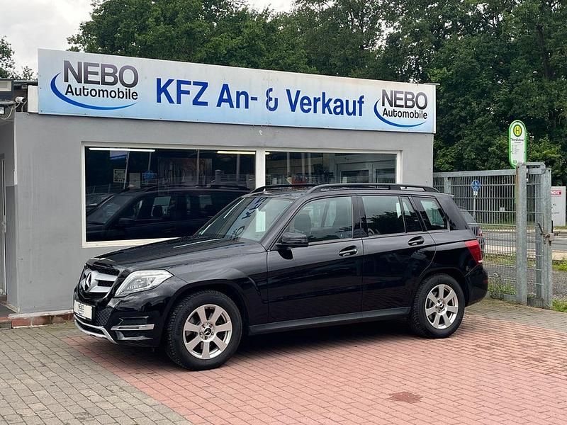 Schwarz Gebraucht 2013 Mercedes GLK220 SUV | 11.500 € (Fairer Preis) - Bild 1/4