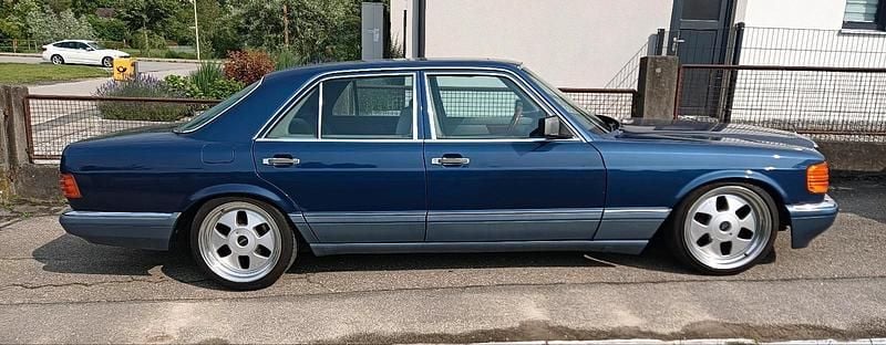 Blau Gebraucht 1990 Mercedes S300 Limousine | 10.000 € - Bild 1/4