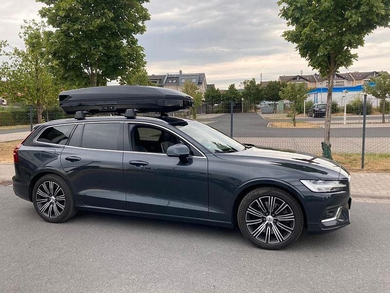 Gebraucht Volvo V60 190 PS (139 kW) 2019 Grau Kombi