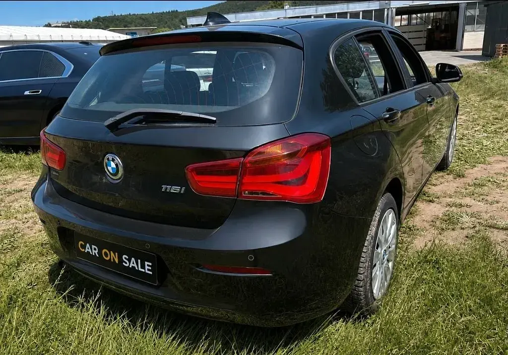 Gebraucht BMW 116 109 PS (80 kW) 2016 Schwarz Kleinwagen