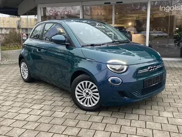 Gebraucht Fiat 500e Basis 86 kW (118 PS) 2023 Grün Limousine
