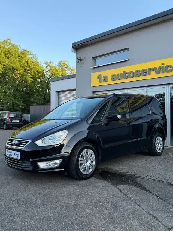 Gebraucht Ford Galaxy Ambiente 145 PS (106 kW) 2012 Schwarz Van / Kleinbus