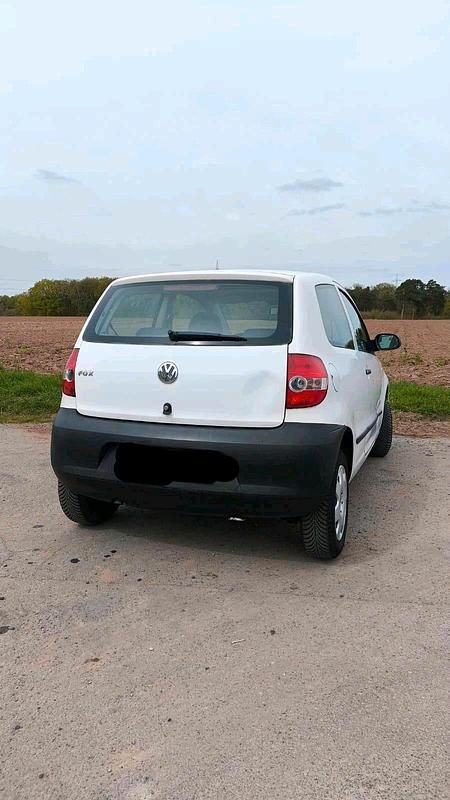 Gebraucht VW Fox 55 PS (40 kW) 2006 Weiß Kleinwagen