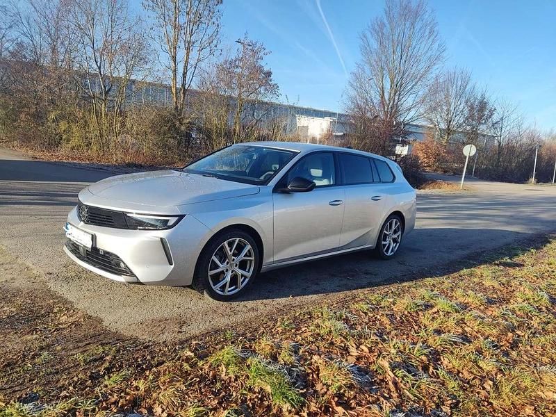 Gebraucht Opel Astra 131 PS (96 kW) 2024 Silber Kombi