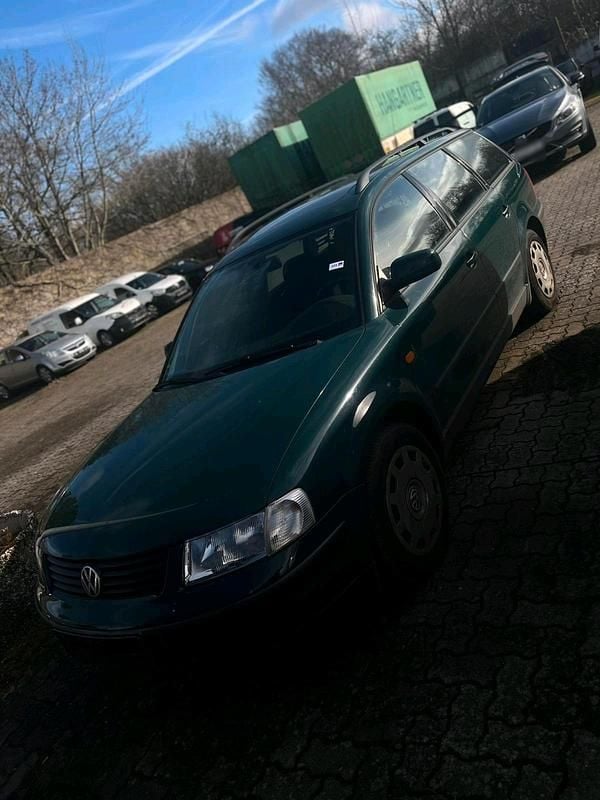 Gebraucht VW Passat 90 PS (66 kW) 1999 Grün Kombi