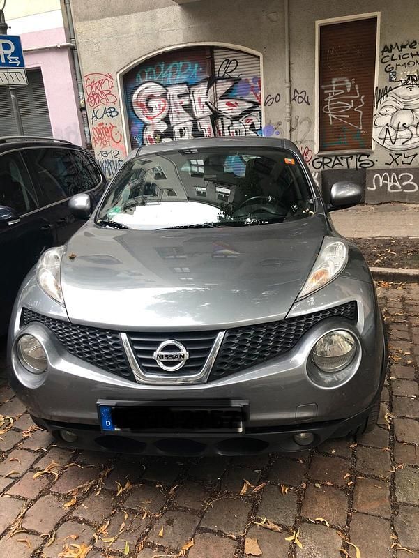 Grau Gebraucht 2011 Nissan Juke SUV | 9.250 € (Fairer Preis) - Bild 1/4