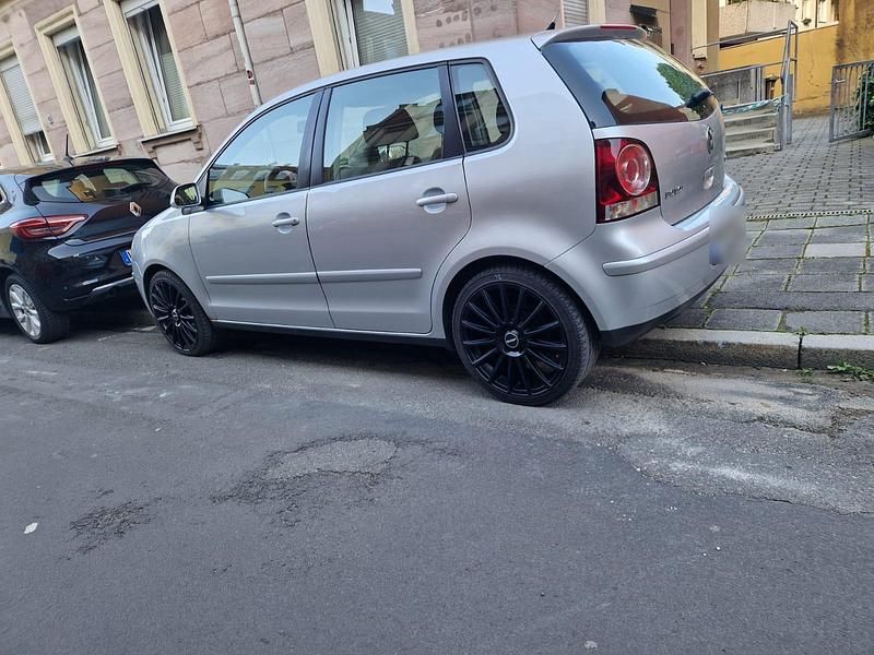 Gebraucht VW Polo 75 PS (55 kW) 2005 Silber Kleinwagen