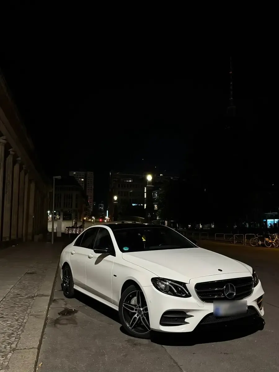 Gebraucht Mercedes E350 AMG line 289 PS (212 kW) 2018 Weiß Limousine