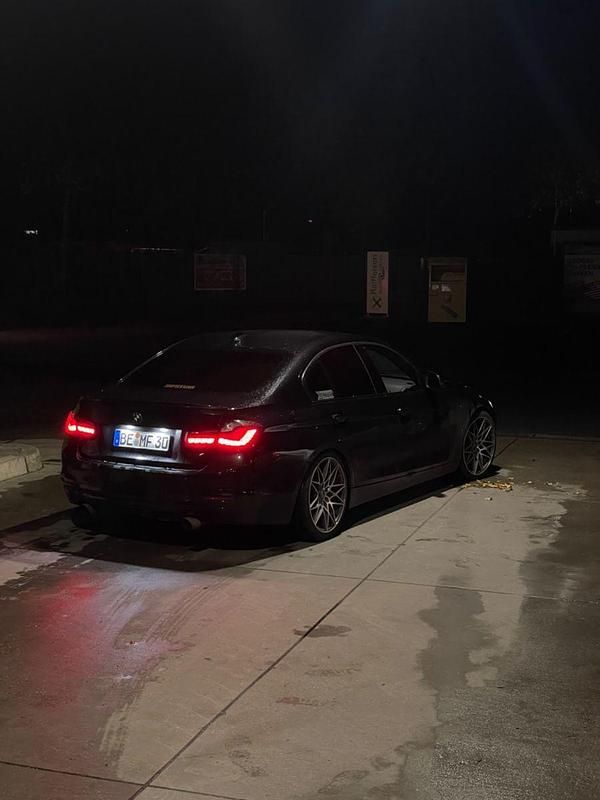 Gebraucht BMW 328 Luxury Line 245 PS (180 kW) 2012 Schwarz Limousine