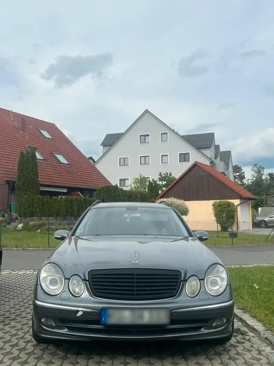 Gebraucht Mercedes E280 190 PS (139 kW) 2005 Grau Kombi