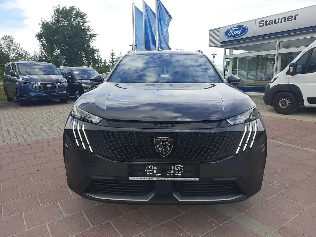 Gebraucht Peugeot 5008 136 PS (100 kW) 2025 Lackierung titangrau/typ ausse SUV