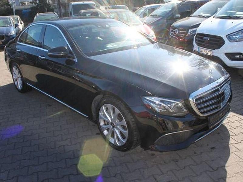 Gebraucht Mercedes E350 Exclusive 286 PS (210 kW) 2018 Schwarz Limousine
