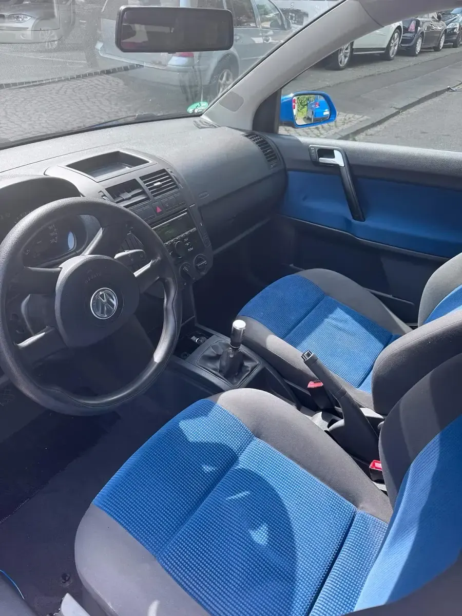 Occasion VW Polo Basis 54 ch (39 kW) 2005 Bleue Citadine