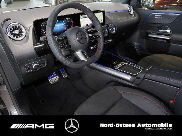 Gebraucht Mercedes B200 AMG line 163 PS (119 kW) 2025 Metalliclack mountaingrau Van / Kleinbus